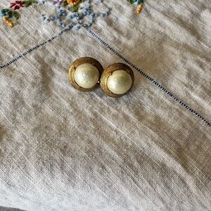 Nettie Rosenstein Elegant Gold and Pearl Button Earrings
